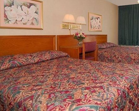 Econo Lodge Near Potomac Mills وودبريدج المظهر الخارجي الصورة